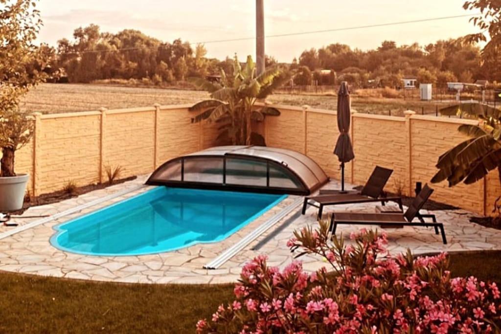 Pool, Sauna Und Blick Ins Gruene Wittenberg Exteriör bild